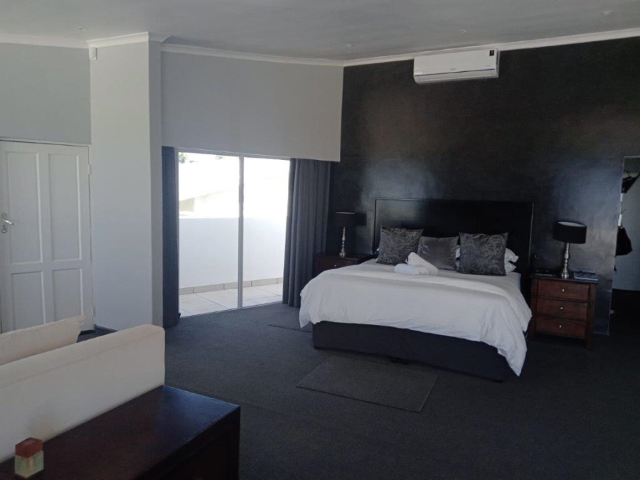 5 Bedroom Property for Sale in Ferreira Town Eastern Cape